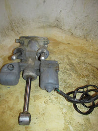 Load image into Gallery viewer, Honda BF75A 75hp 4 Stroke Outboard Tilt Trim Unit (56000-ZW1-708)
