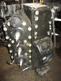 Load image into Gallery viewer, Johnson 150hp 60 degree 2 stroke outboard crankcase powerhead
