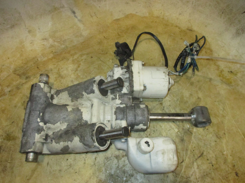 Johnson 150hp 60 degree 2 stroke outboard tilt trim unit