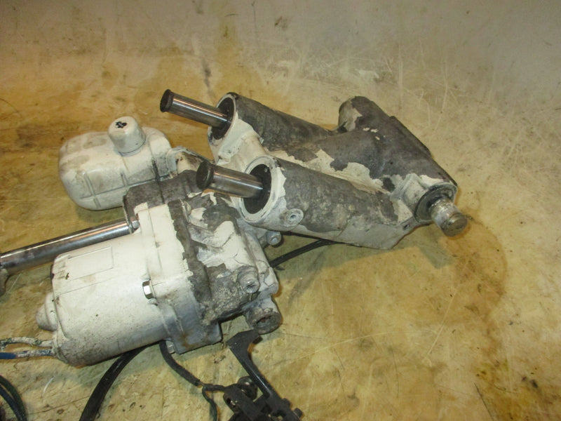 Johnson 150hp 60 degree 2 stroke outboard tilt trim unit