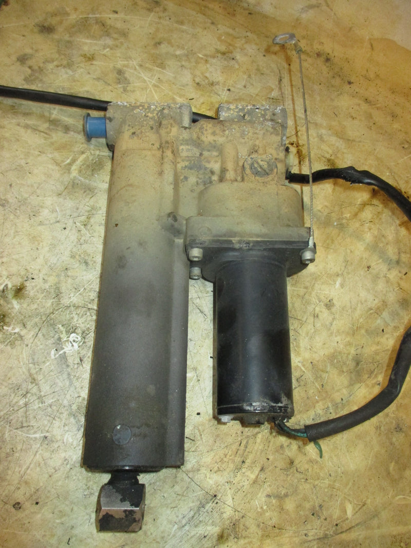Mercury 40hp 2 stroke outboard tilt trim unit