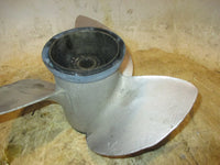 Load image into Gallery viewer, Johnson 150hp 60 degree 2 stroke outboard aluminum propeller 15x17 (391200)
