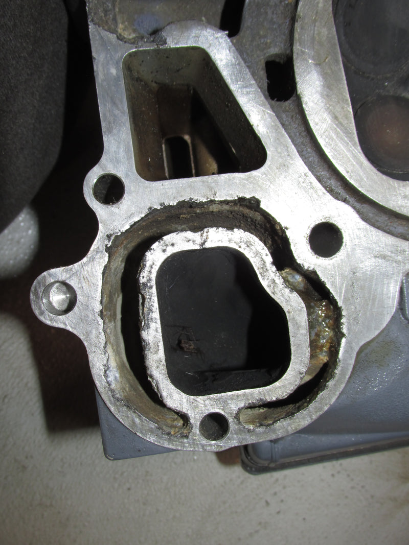 Yamaha 225hp 4 Stroke Outboard Starboard Cylinder Head (69J-100)