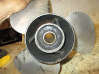 Load image into Gallery viewer, Johnson 150hp 60 degree 2 stroke outboard aluminum propeller 15x17 (391200)
