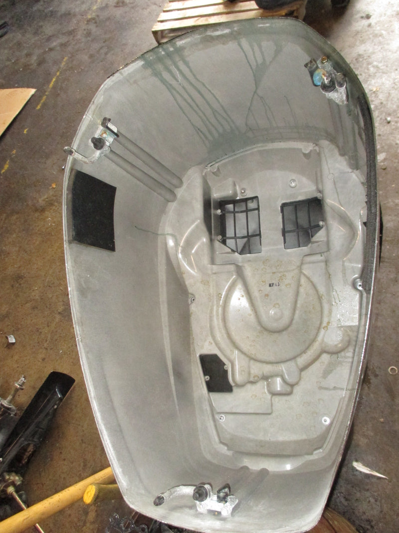 Yamaha Vmax HPDI 225hp outboard top cowling