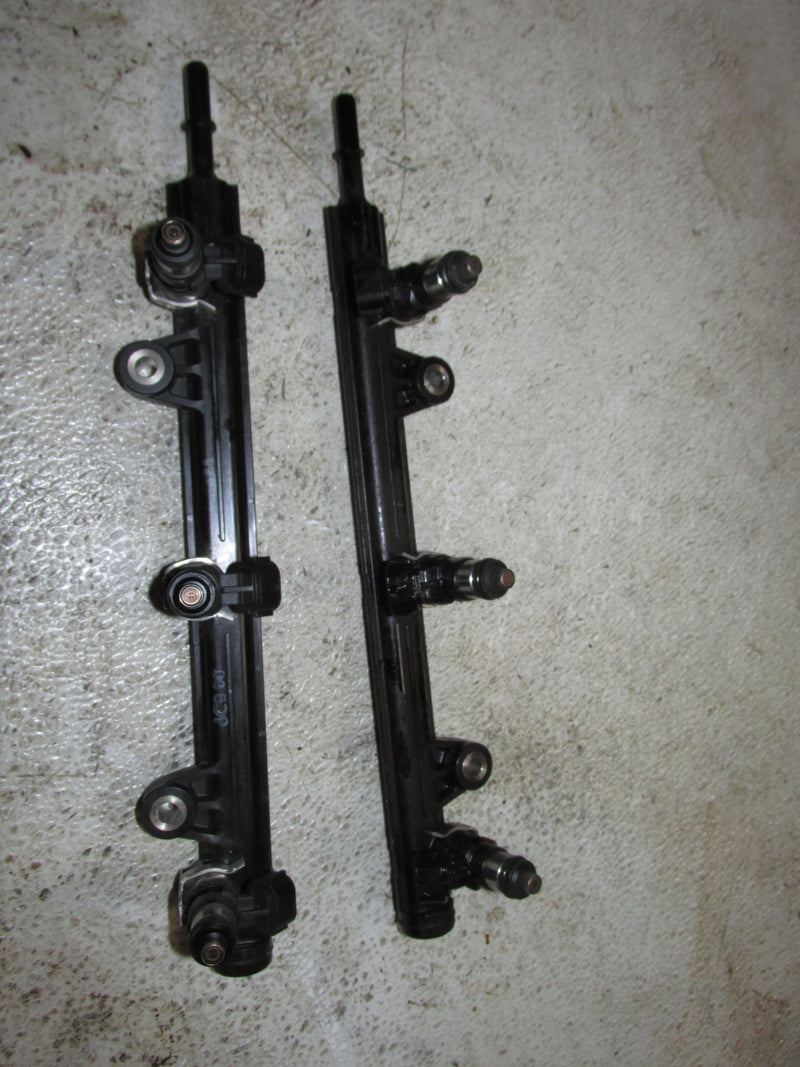 Yamaha 250hp SHO VMAX 4 Stroke Outboard Fuel Rail/injector set (6AW-13761-00)