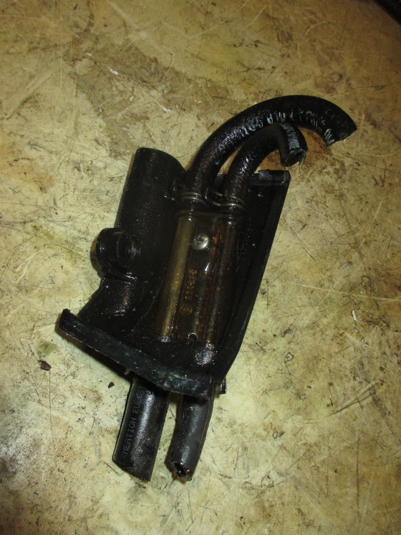 Johnson 150hp 60 degree 2 stroke outboard fuel / oil connector