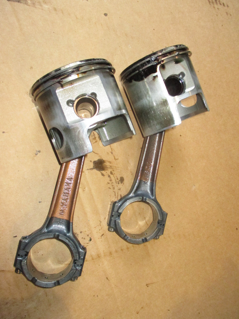 Yamaha Vmax HPDI 225hp outboard starboard piston and rod set of 2 (100-2955)