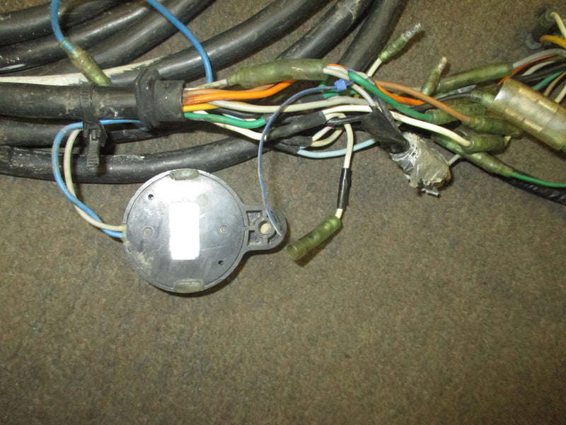 Suzuki four stroke outboard round black plug rigging harness 23' with ignition