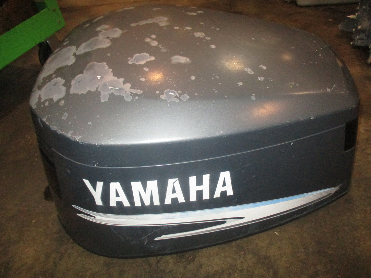 Yamaha 130hp 2 stroke outboard top cowling