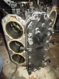 Load image into Gallery viewer, Mercury 150hp XR6 2 Stroke outboard Crankcase Block
