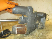 Load image into Gallery viewer, Yamaha 250hp OX66 2 stroke outboard tilt trim unit
