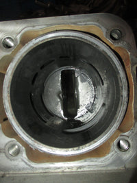 Load image into Gallery viewer, Mercury 150hp XR6 2 Stroke outboard Crankcase Block
