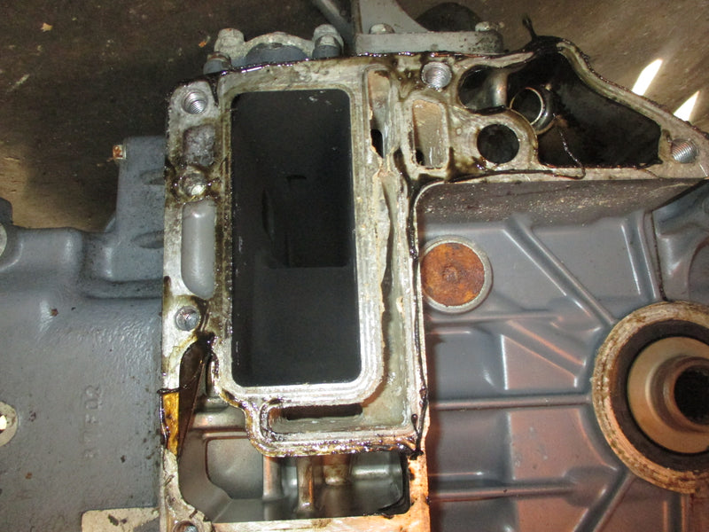 Yamaha 100hp 4 stroke outboard crankcase powerhead
