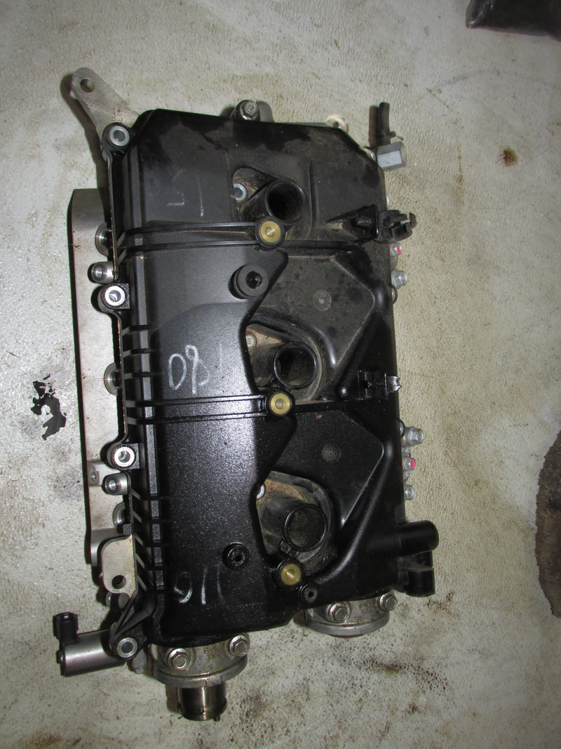 Yamaha 250hp VMAX SHO 4 Stroke Outboard Starboard Cylinder Head