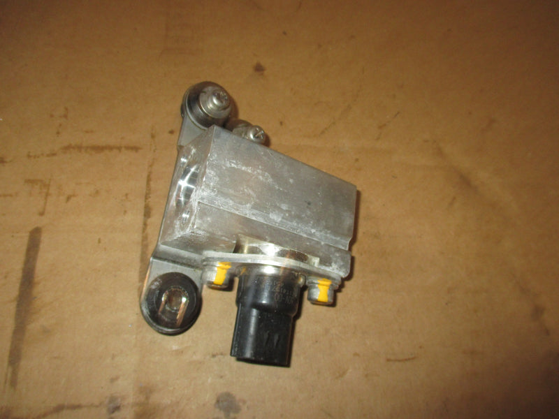 Yamaha Vmax HPDI 225hp outboard pressure sensor (67H-82380-00)