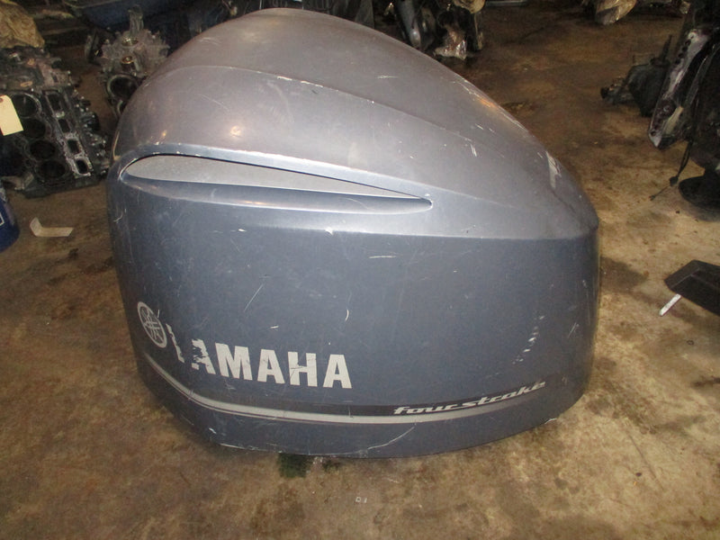 Yamaha 350hp 4 stroke outboard top cowling
