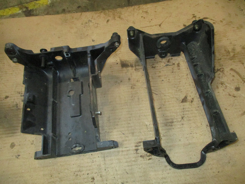 Mercury 50hp 2 stroke outboard bracket set (72020)
