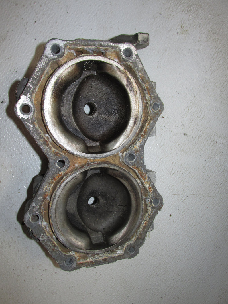 Johnson 115hp 2 Stroke Outboard Starboard Cylinder Head (326503)