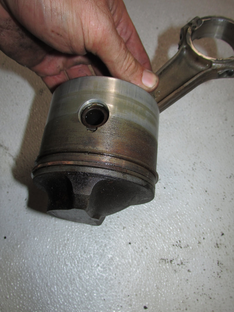 Johnson 115hp 2 Stroke Outboard Piston and Rod (328355/321712)