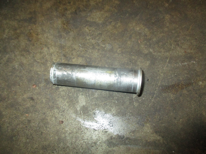 Yamaha 130hp 2 stroke outboard upper trim pin (64E-43126-00)