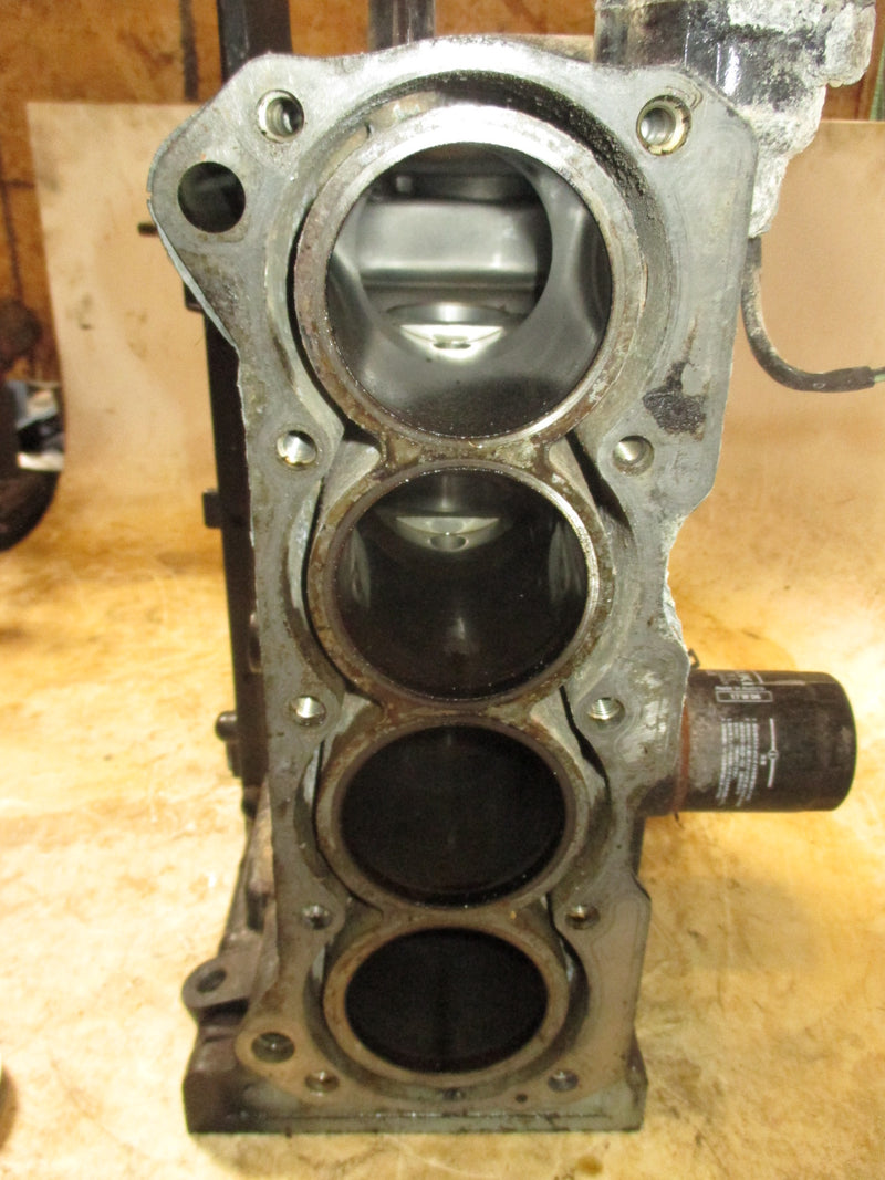 Suzuki DF70 70hp 4 stroke outboard crankcase block