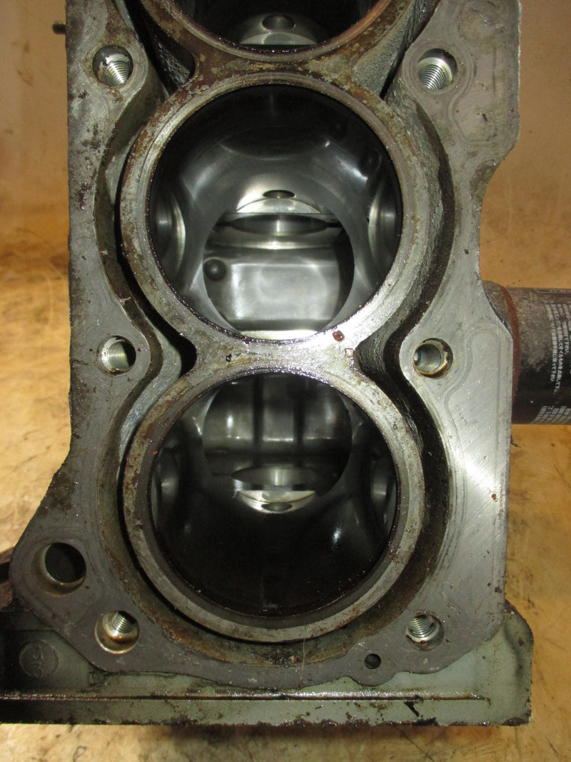 Suzuki DF70 70hp 4 stroke outboard crankcase block