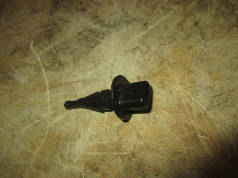Suzuki DF140 140hp 4 stroke outboard inlet temp sensor (13650-52A00)