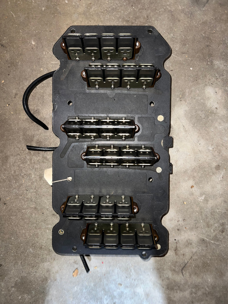 Mercury EFI 150hp 2 stroke outboard intake manifold with reeds