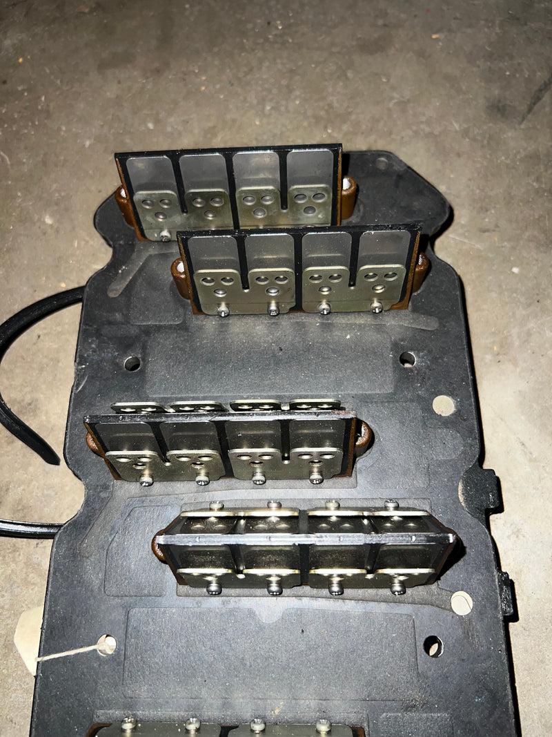 Mercury EFI 150hp 2 stroke outboard intake manifold with reeds