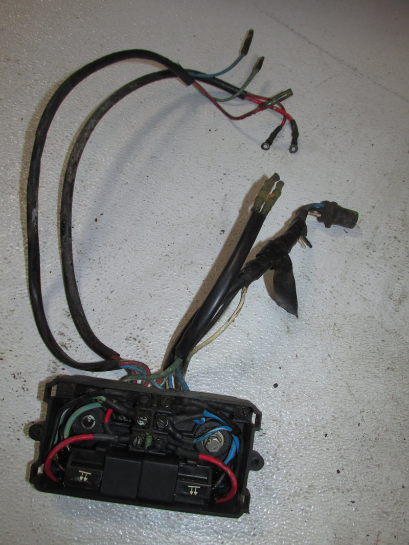 Johnson 115hp 2 Stroke Outboard Junction Box (583910/512776)