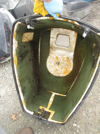 Load image into Gallery viewer, Johnson 140hp Ocean Runner 2 stroke outboard top cowling
