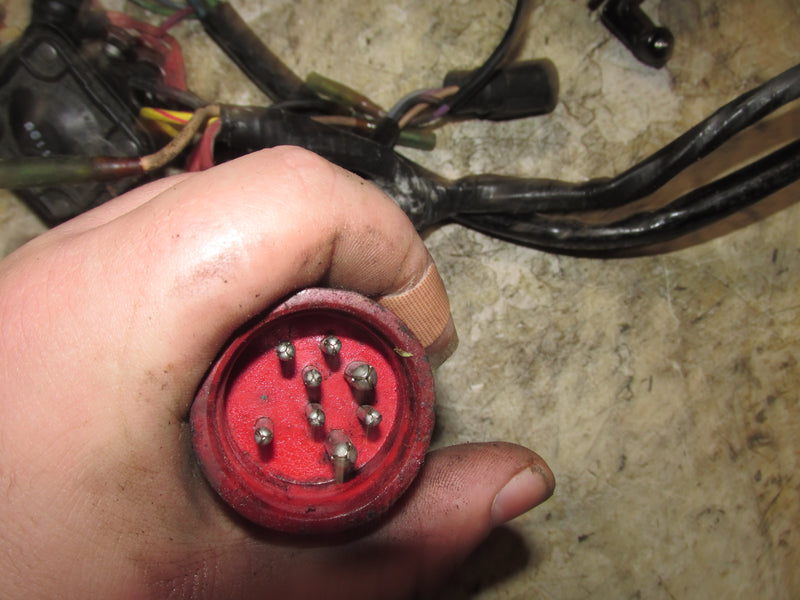 Johnson 40hp 2 Stroke Outboard Engine Wiring Harness w/ Trim Relays (584686)