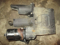 Load image into Gallery viewer, Mercury 150hp XR6 2 Stroke outboard Tilt Trim Unit
