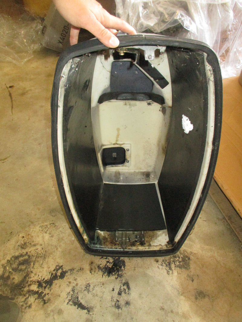 Nissan 140hp 2 stroke outboard top cowling