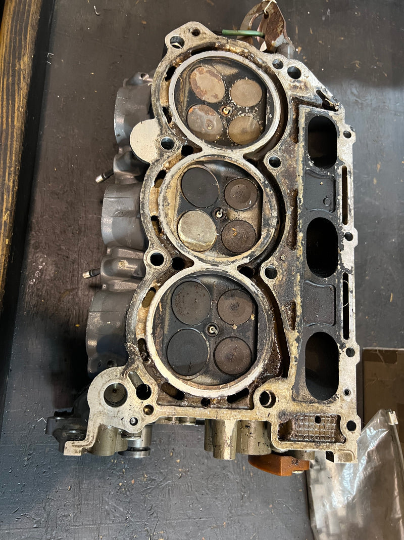 Suzuki DF300 300hp outboard port cylinder head