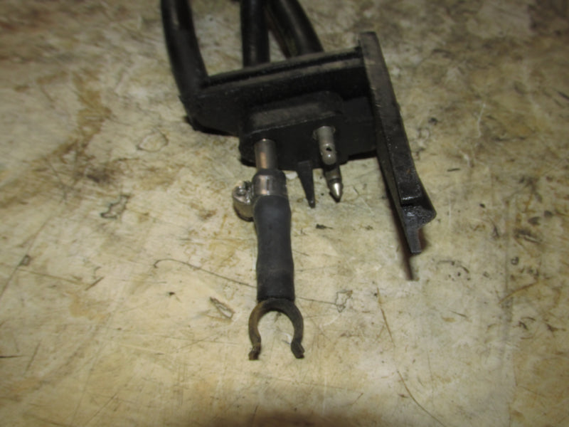 Johnson 40hp 2 Stroke Outboard Fuel Pump and Fuel Line Connector (433388)
