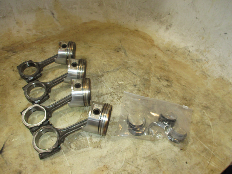 Suzuki DF60 60hp 4 Stroke Outboard Piston and Rod set of 4