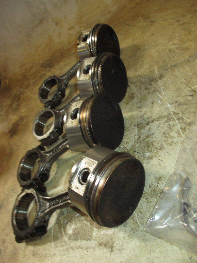 Suzuki DF60 60hp 4 Stroke Outboard Piston and Rod set of 4