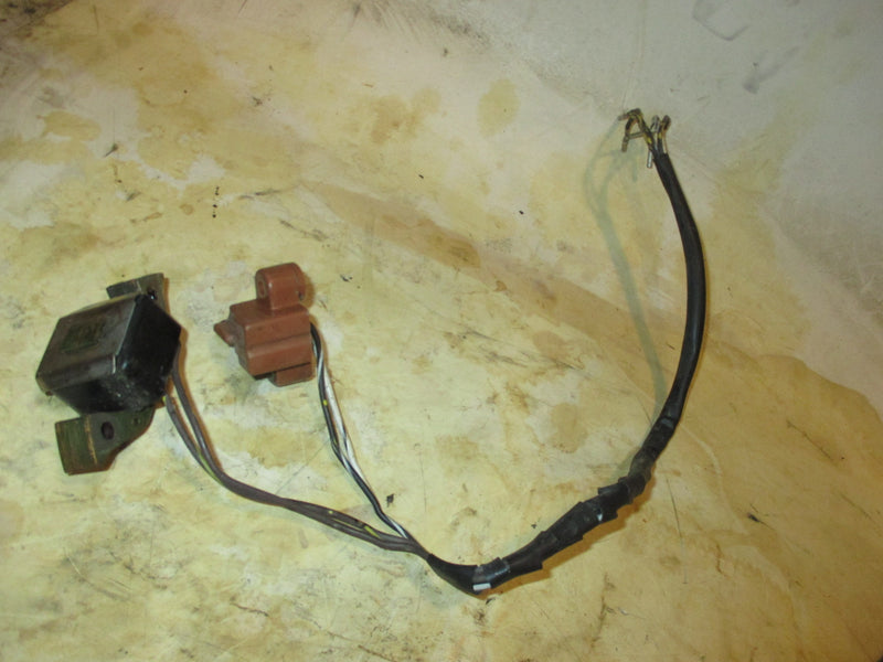 Evinrude 40hp 2 stroke outboard charge coil and sensor 583387