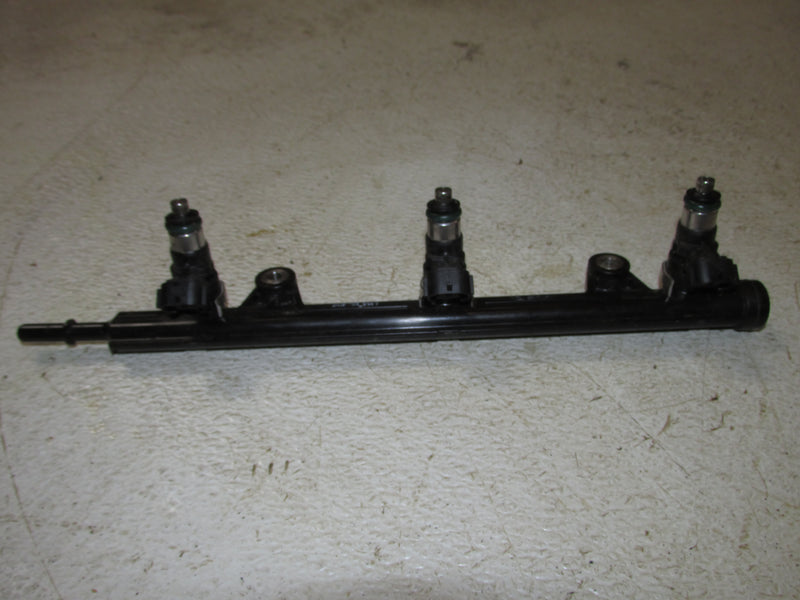 Yamaha 250hp VMAX SHO 4 Stroke Outboard Fuel Rail and Injector Set