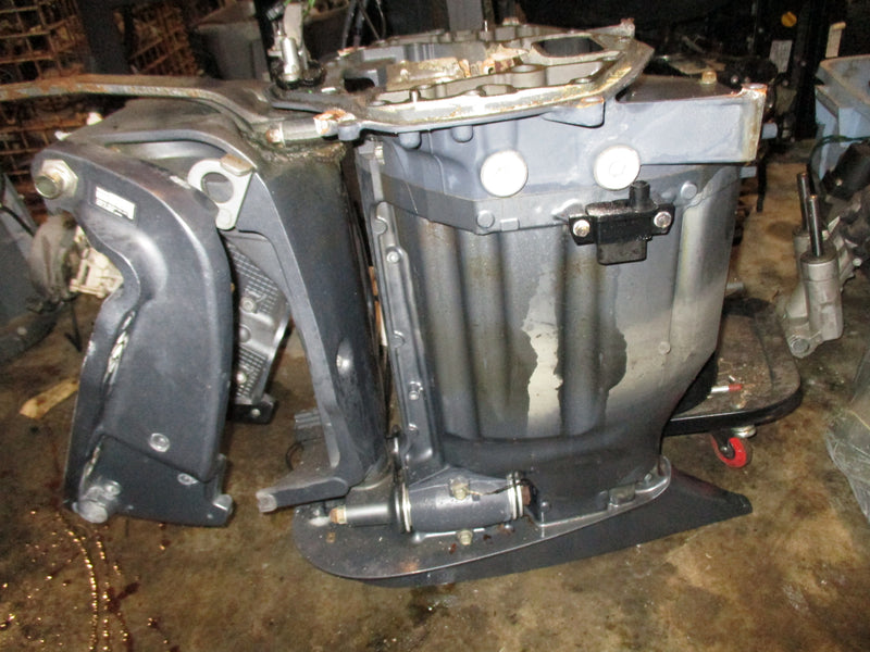 Yamaha 4.2L 300hp 4 stroke outboard 25" midsection