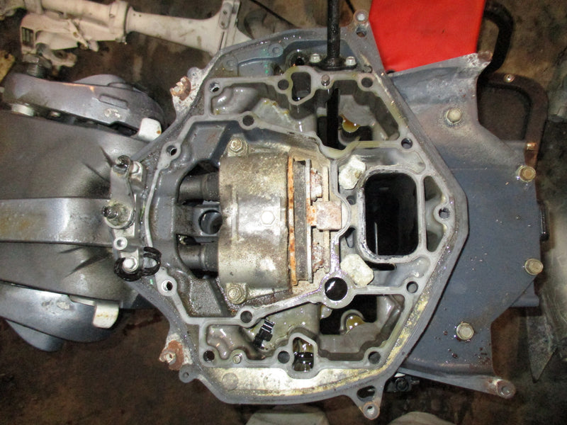 Yamaha 4.2L 300hp 4 stroke outboard 25" midsection