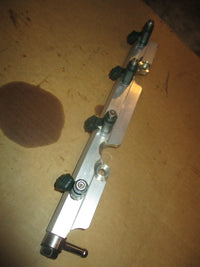 Load image into Gallery viewer, Suzuki DF90A 4 stroke outboard fuel rail and injector set (15750-87L30)
