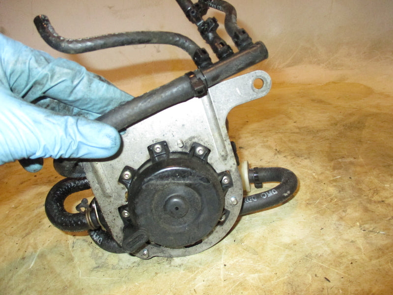 Johnson 70hp 2 stroke outboard VRO fuel pump (438400)