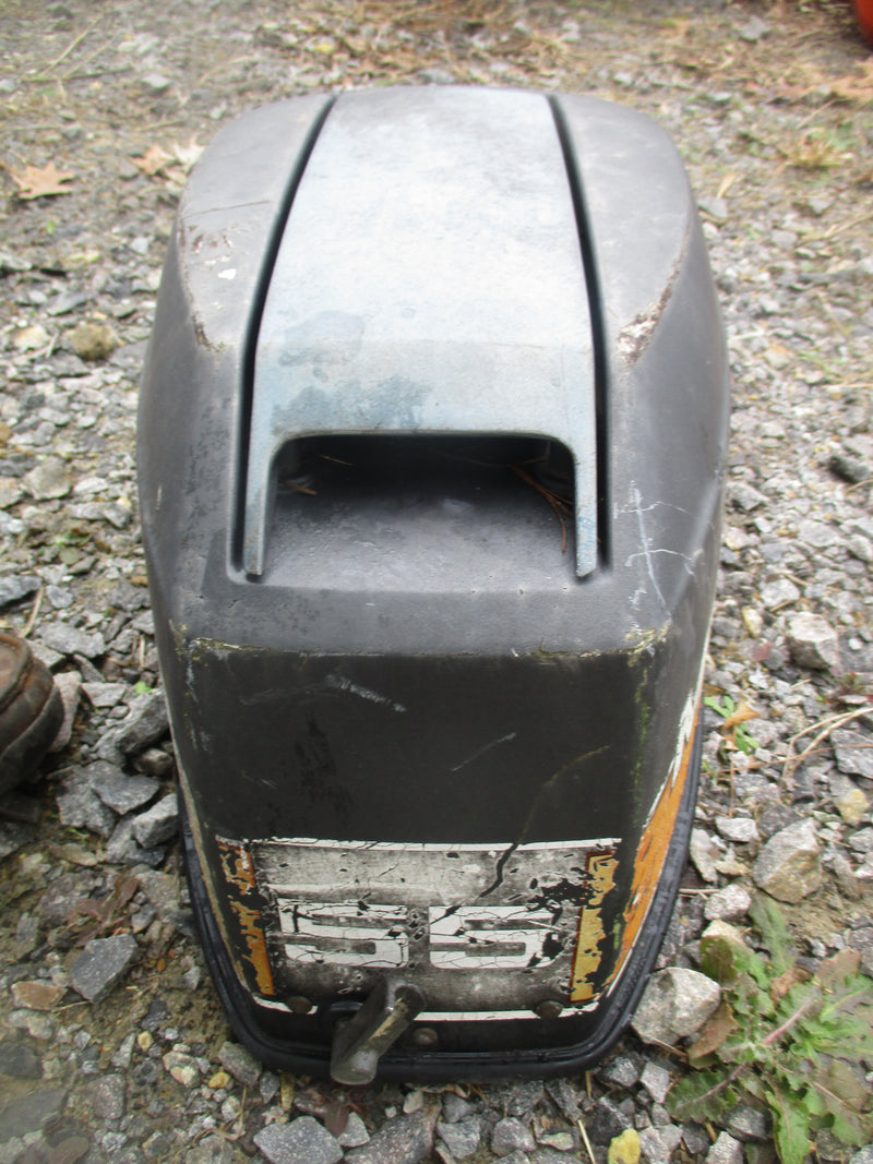 Mariner 55hp 2 stroke outboard top cowling