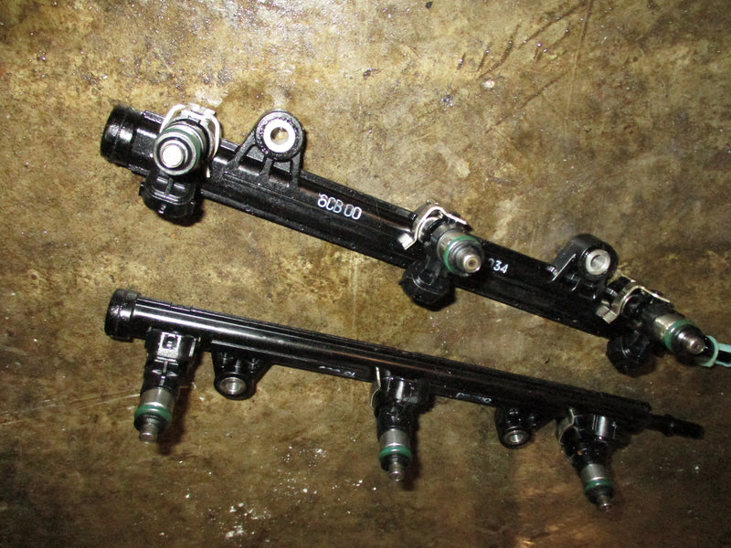 Yamaha 4.2L 300hp 4 stroke outboard fuel rail