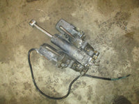 Load image into Gallery viewer, Yamaha 130hp 2 stroke outboard tilt trim unit
