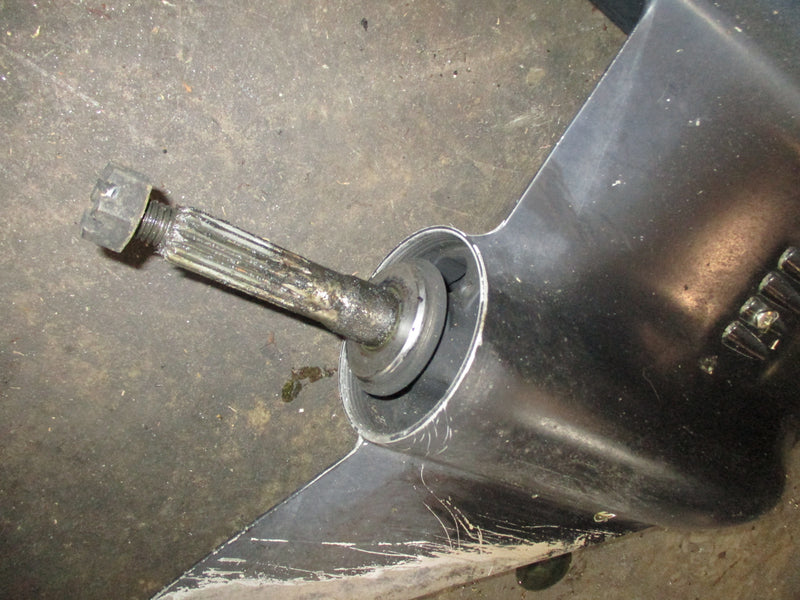 Johnson 115hp outboard 25" standard rotation lower unit