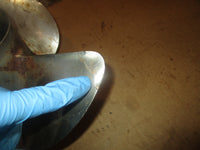 Load image into Gallery viewer, Yamaha 130hp 2 stroke outboard stainless steel prop 13 x 21-K
